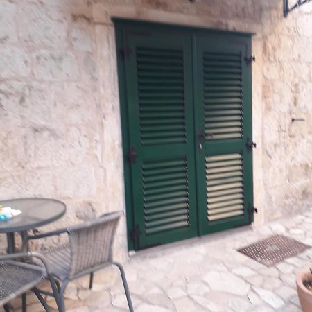 Room Ami Kaštela Kültér fotó